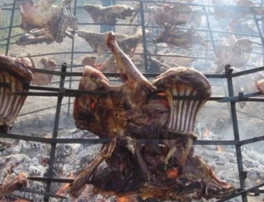 Κρήτη: Tι είναι το Ανωγειανό οφτό που ετοιμάζεται να πιστοποιηθεί ως παραδοσιακό προϊόν